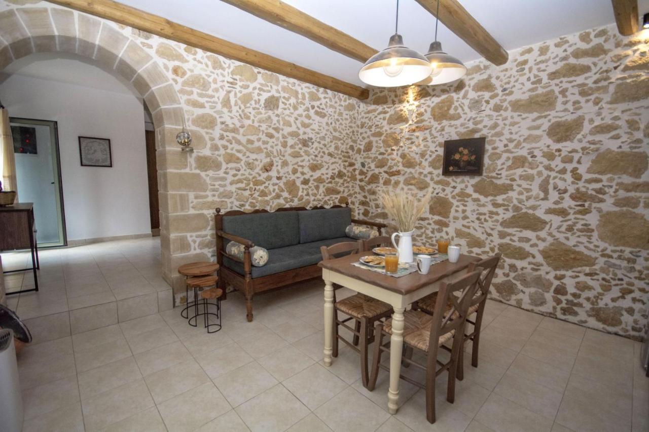 Pamelas House With Jacuzzi Kíssamos Dış mekan fotoğraf