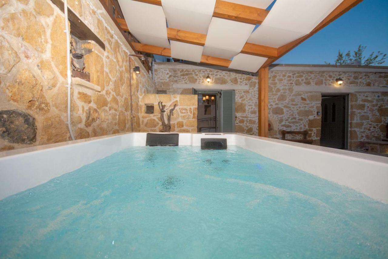 Pamelas House With Jacuzzi Kíssamos Dış mekan fotoğraf