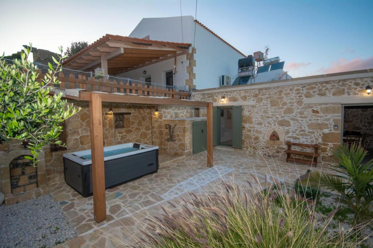 Pamelas House With Jacuzzi Kíssamos Dış mekan fotoğraf